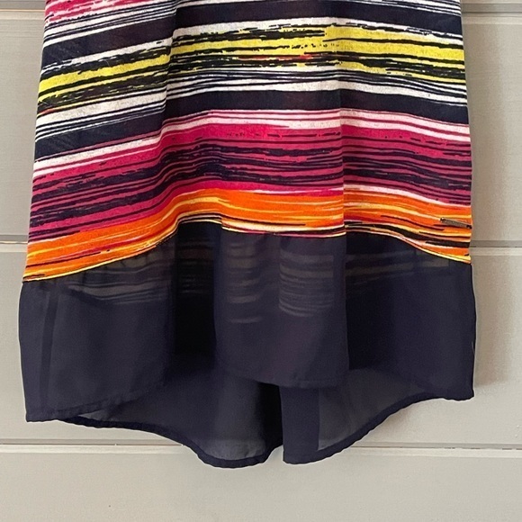 Woman’s tank top, bright and colorful summer‎ sleeveless shirt size medium - Picture 6 of 6